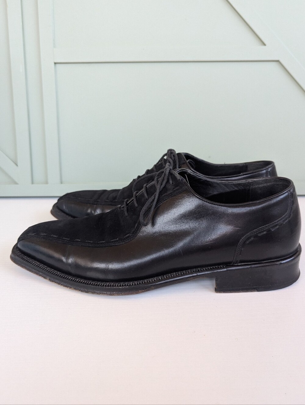 Mezlan Black Leather Lace-Up Oxfords
